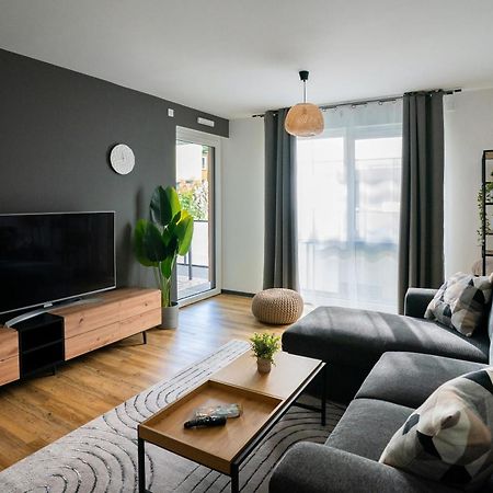 Reitz - Apartment I Zentrale Lage I Stellplatz I 55Qm I 2 Zimmer I Kueche I Bad I Terrasse Bad Hersfeld Exteriör bild